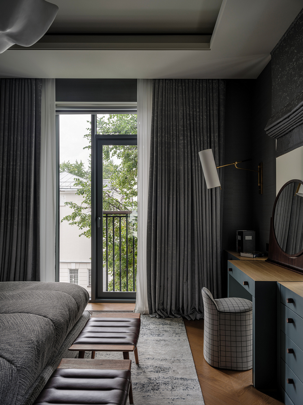 TWO-LEVEL APARTMENT ON BOLSHAYA ANDRONYEVSKAYA STREET