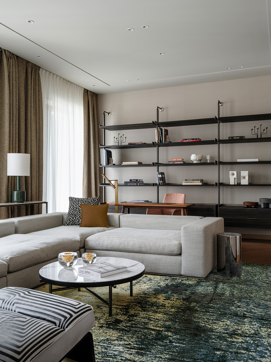 TWO-LEVEL APARTMENT ON BOLSHAYA ANDRONYEVSKAYA STREET