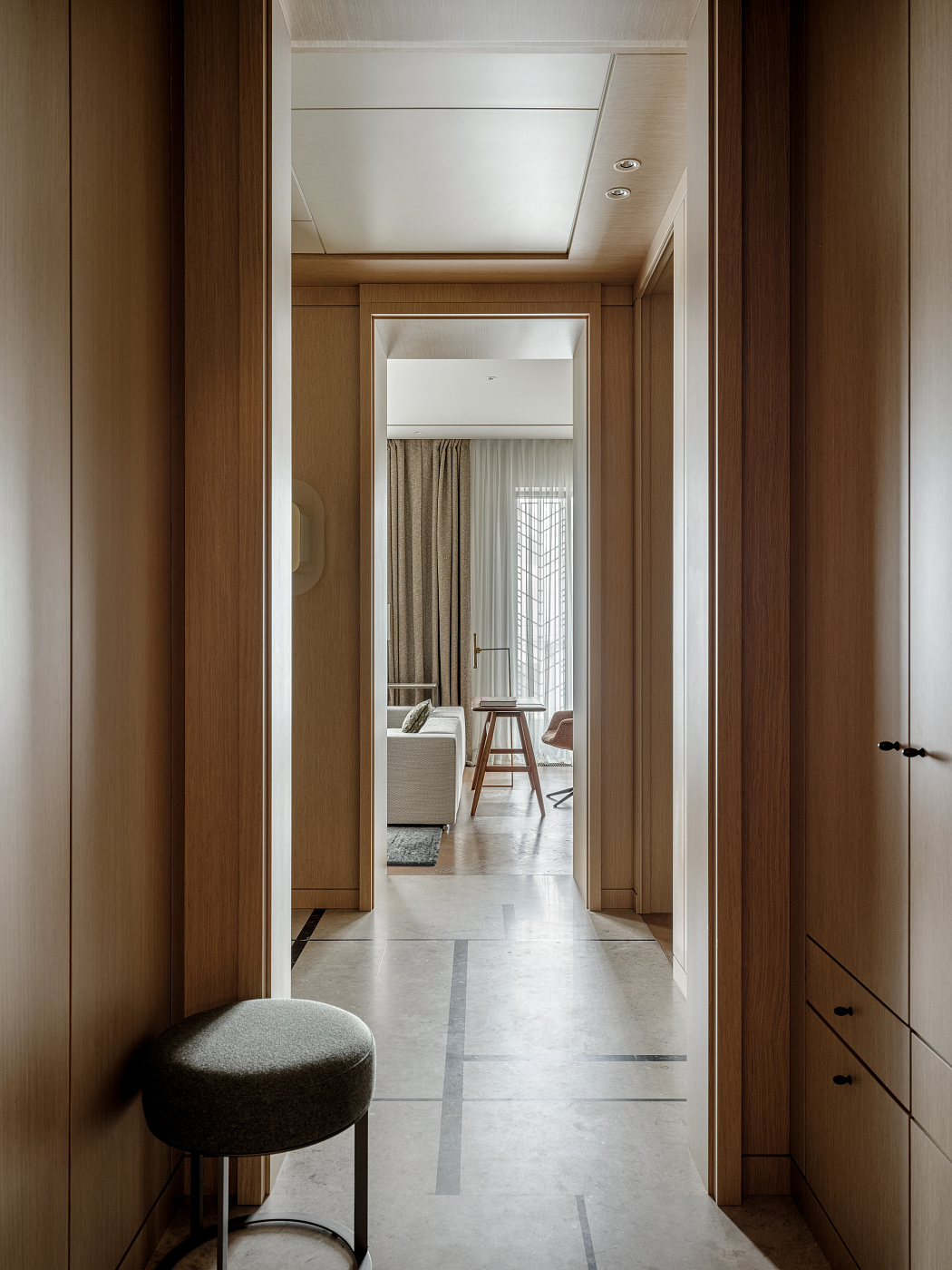 TWO-LEVEL APARTMENT ON BOLSHAYA ANDRONYEVSKAYA STREET