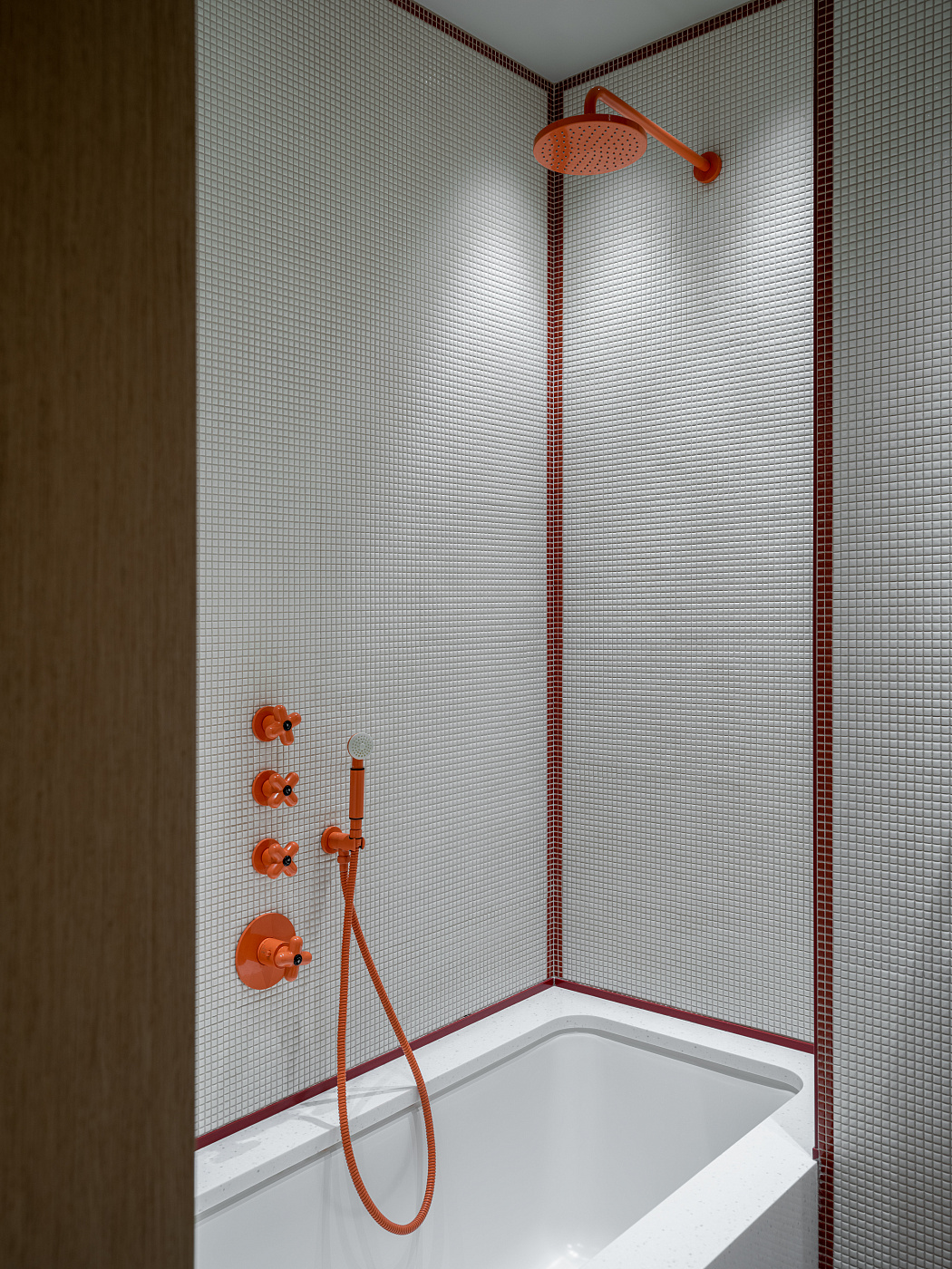 TWO-LEVEL APARTMENT ON BOLSHAYA ANDRONYEVSKAYA STREET