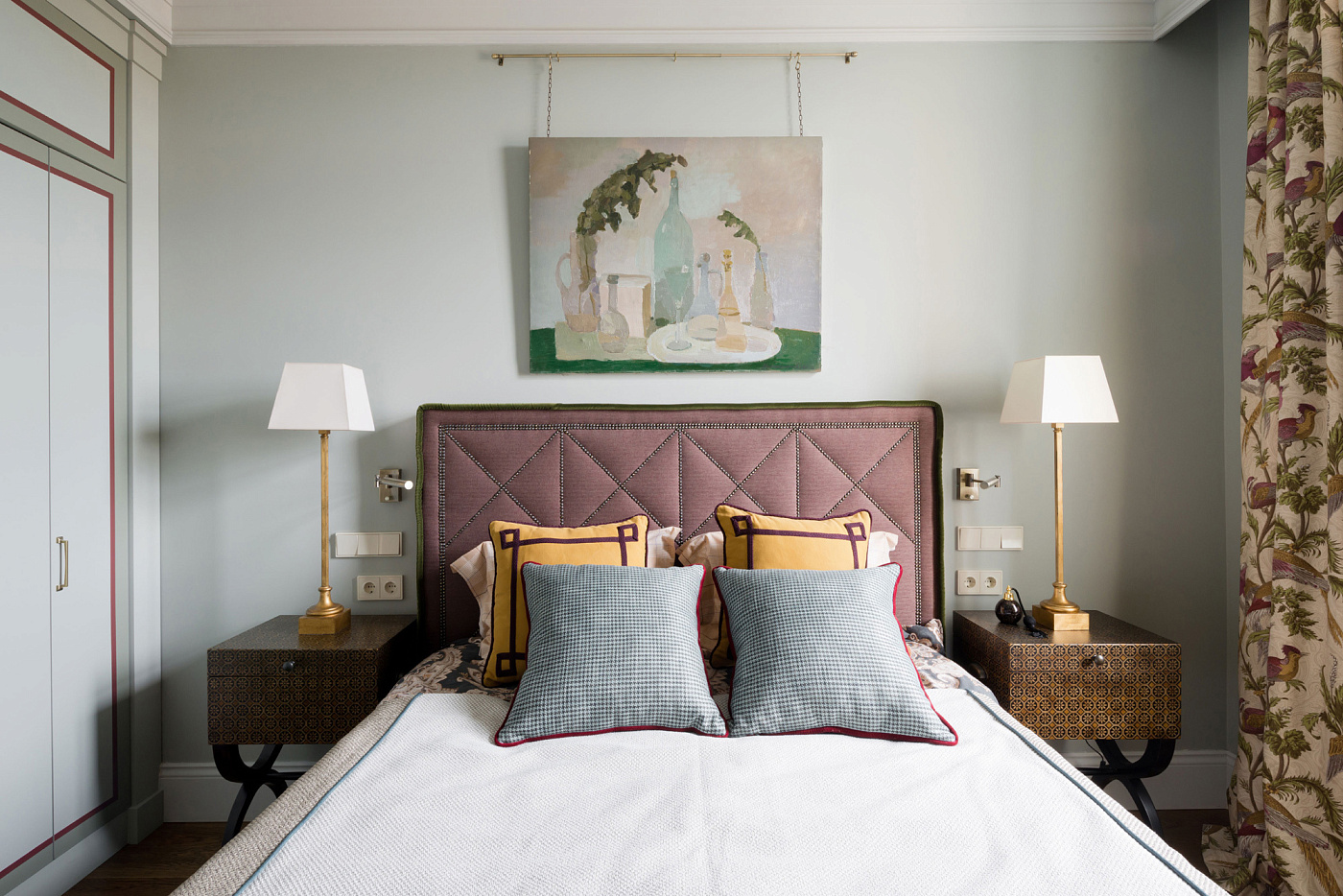 Minimalistic Frunzenskaya