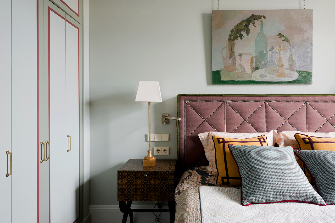 Minimalistic Frunzenskaya