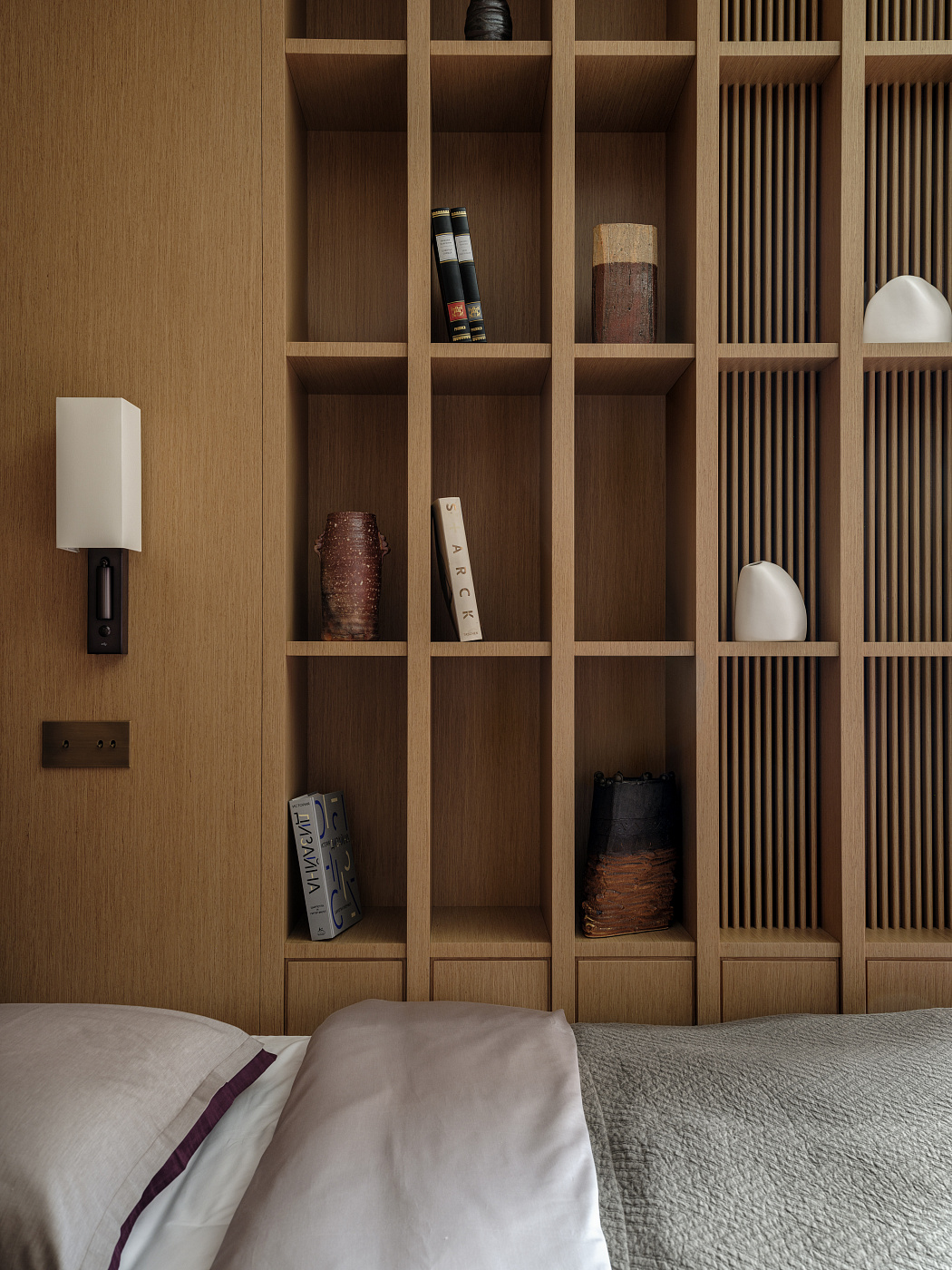 TWO-LEVEL APARTMENT ON BOLSHAYA ANDRONYEVSKAYA STREET