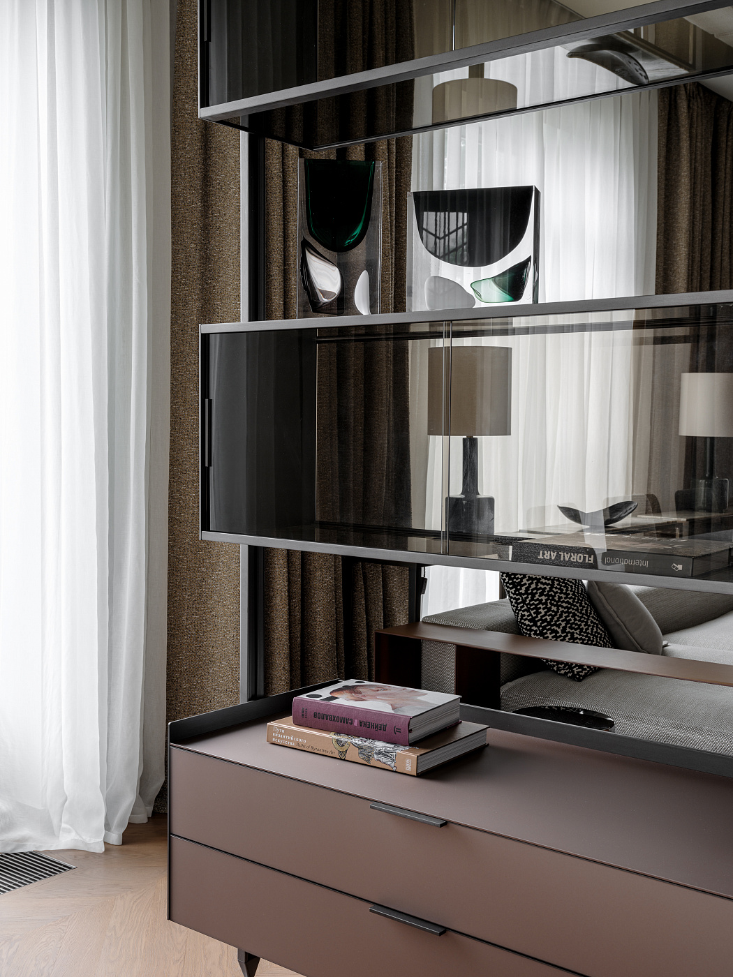 TWO-LEVEL APARTMENT ON BOLSHAYA ANDRONYEVSKAYA STREET