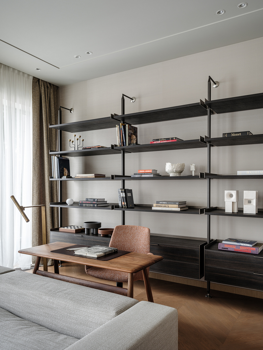 TWO-LEVEL APARTMENT ON BOLSHAYA ANDRONYEVSKAYA STREET