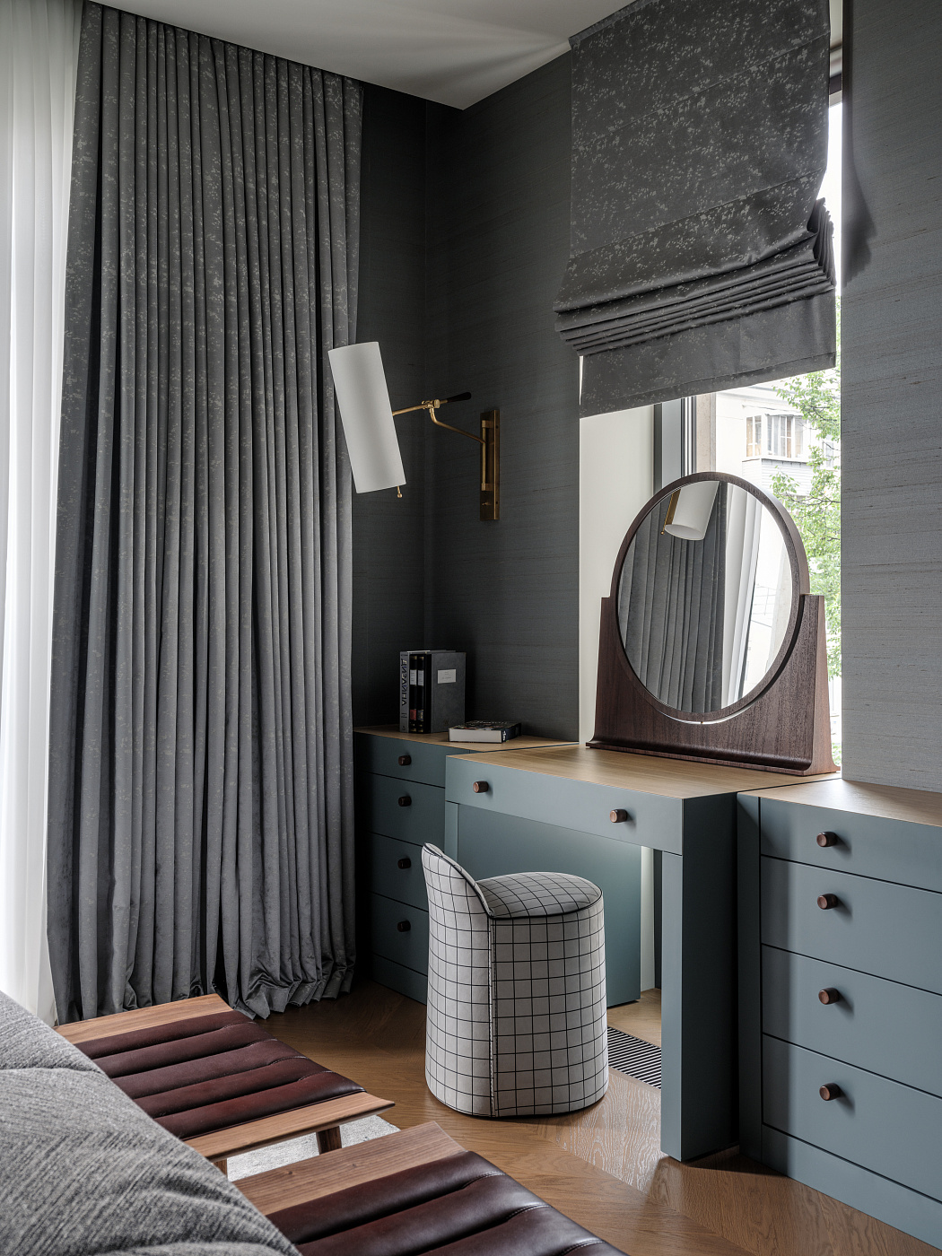 TWO-LEVEL APARTMENT ON BOLSHAYA ANDRONYEVSKAYA STREET