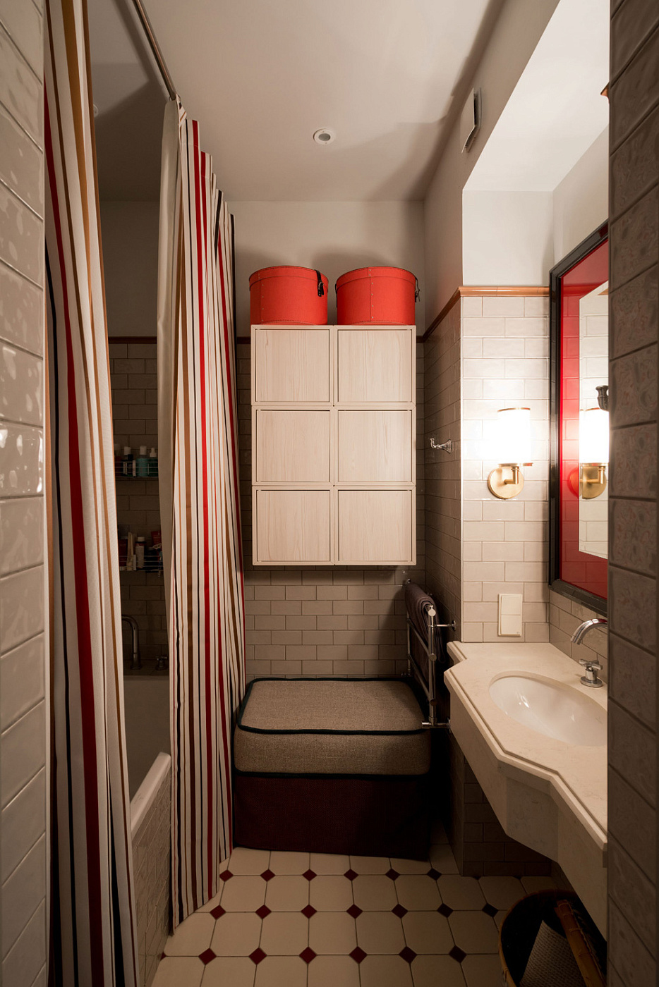 Minimalistic Frunzenskaya